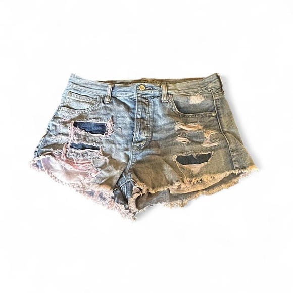 American Eagle Outfitters Pants - Distressed American Eagle denim shorts with pink frayed hem